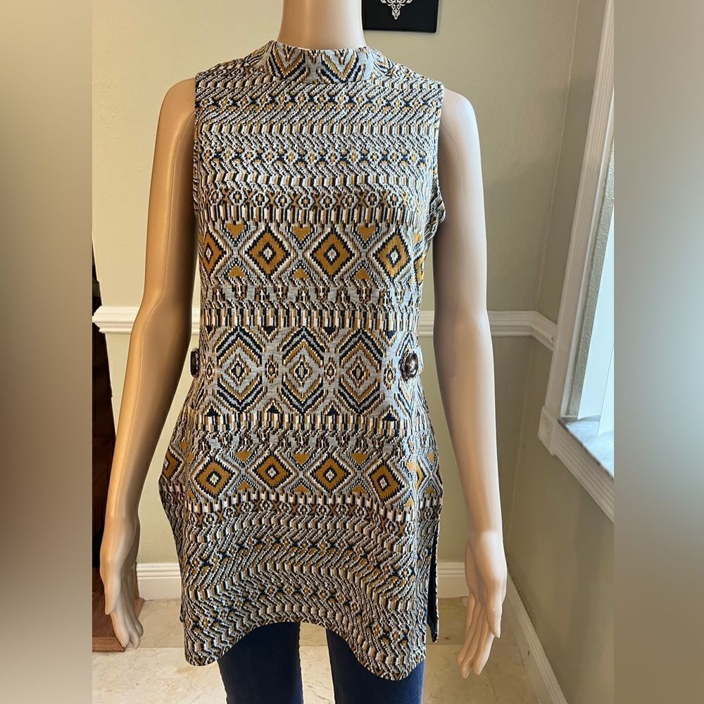 Romeo & Julieth Tunic Medium NWOT​
